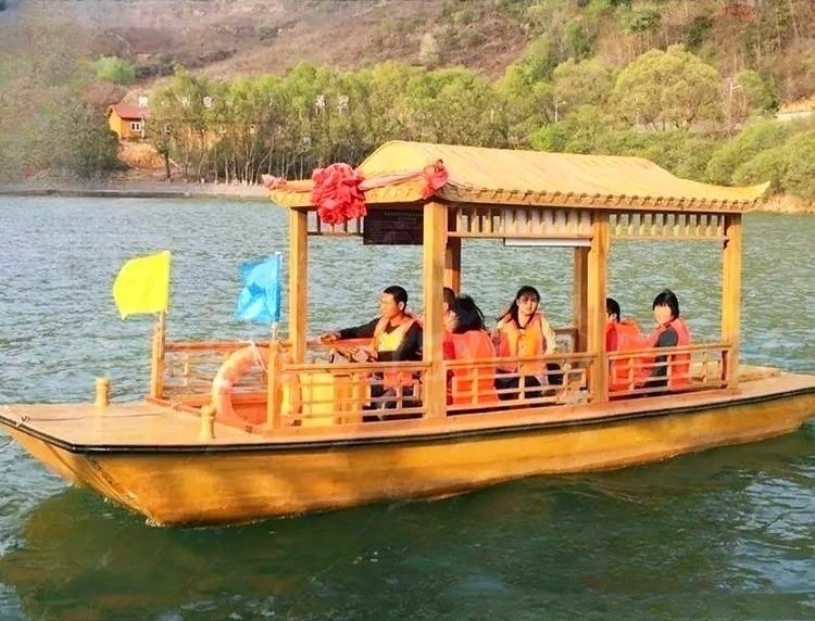 6米半封闭小型电动画舫游船