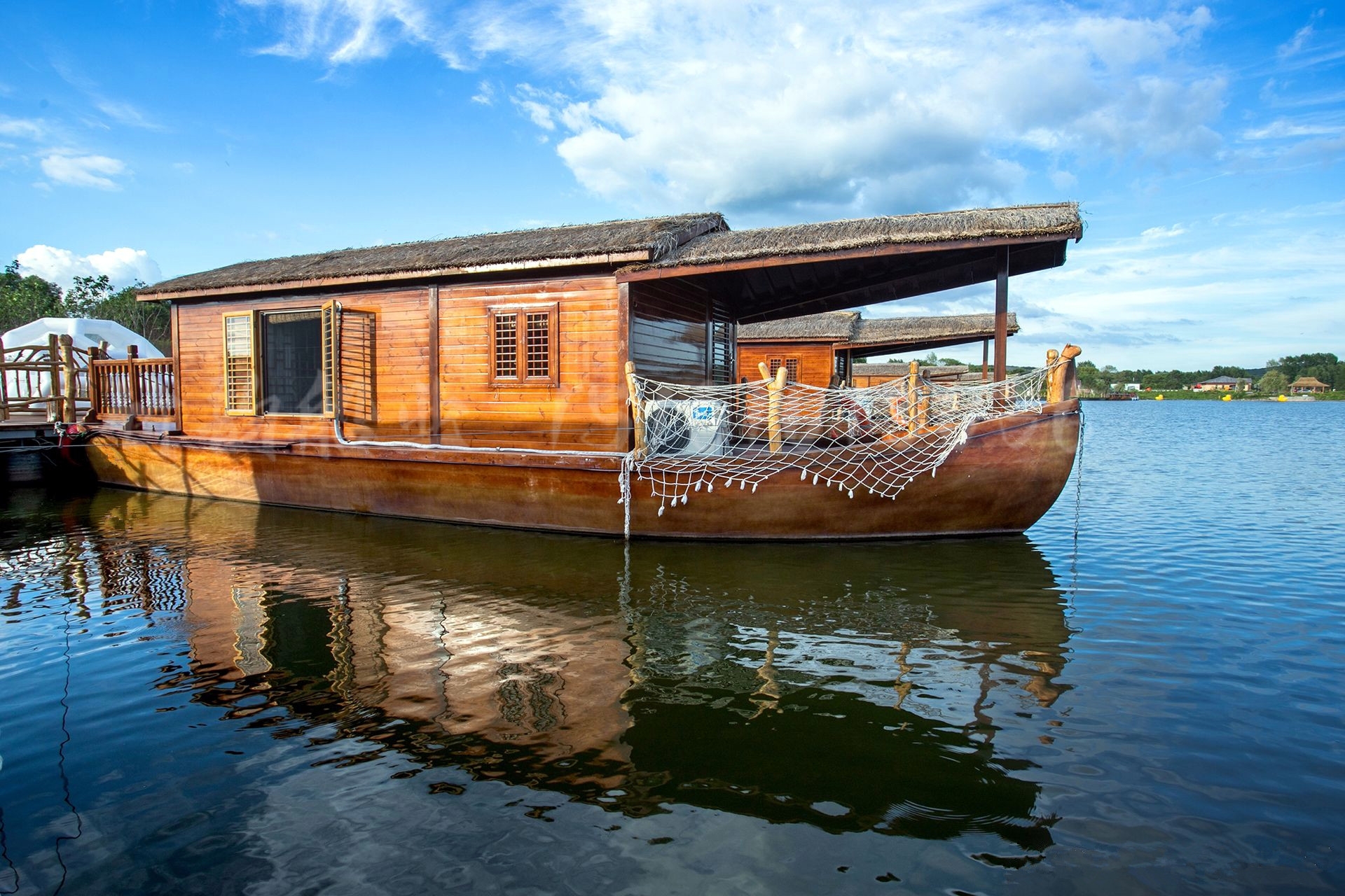 16米马尔代夫船屋