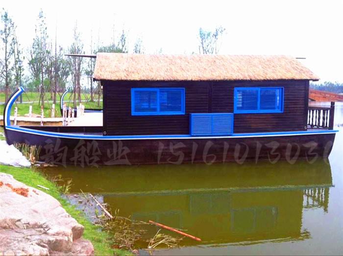 欧式马尔代夫房船