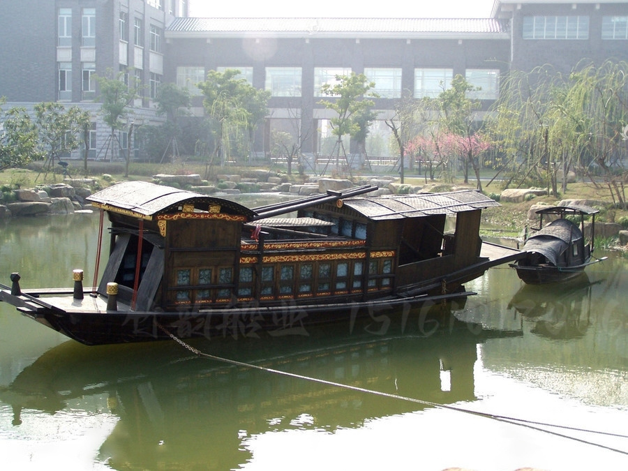 党校12米南湖红船